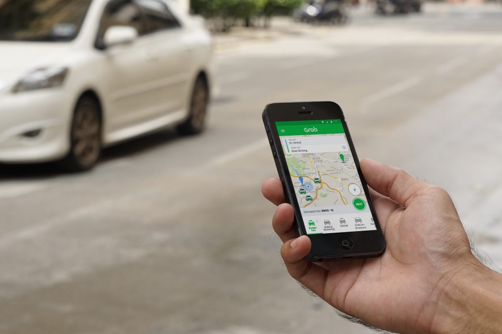 စရန်ကုန်ရှိ လုံခြုံ စိတ်ချရသည့် Taxi Service App များနှင့် ကားအငှားလုပ်ငန်းများ