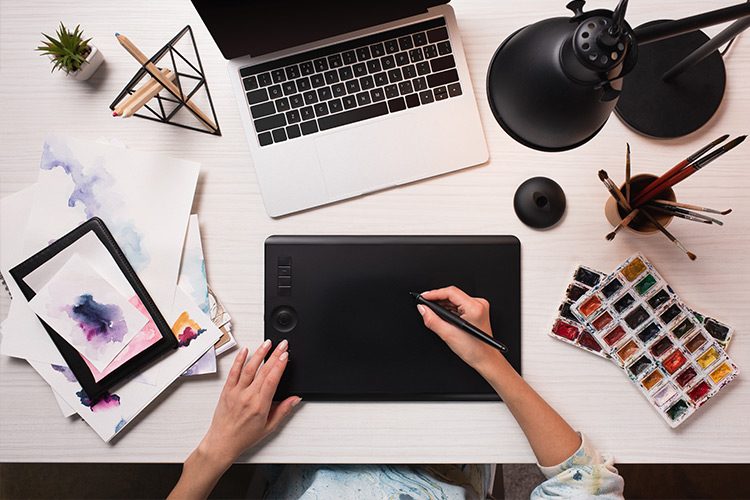 စGraphic Design ကို စတင် လေ့လာချင်သူများအတွက် မရှိမဖြစ် Software (၅) ခု