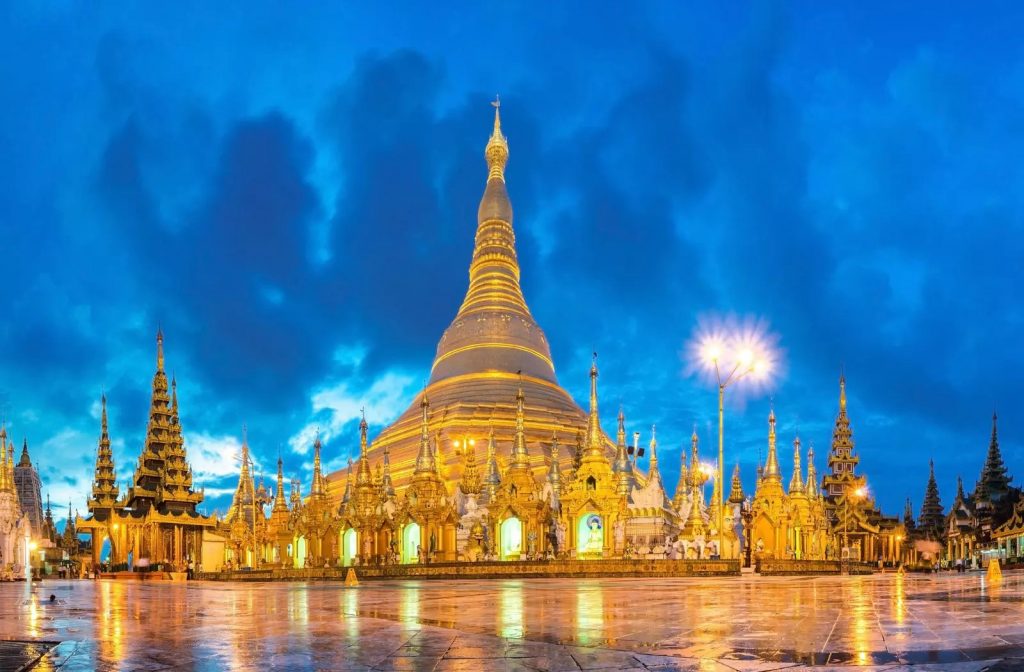စထူးခြားဖြစ်စဉ်များနဲ့ မြန်မာနိုင်ငံရဲ့ အထင်ကရ လေးဆူဓာတ်ပုံ ရွှေတိဂုံ