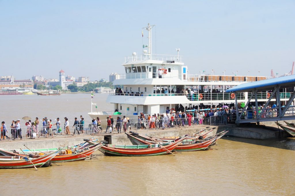 စပန်းဆိုးတန်း - ဒလ ဆိပ်ကမ်းတွင် ခရီးသွားပြည်သူ များပြားလာ၍ ခရီးစဉ်များ တိုးချဲ့