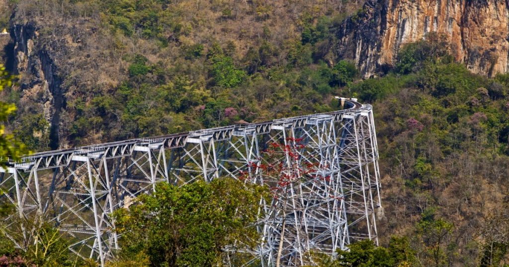 စဂုတ်ထိပ်တံတားအနီးတွင် တည်ဆောက်မည့် မြန်မာနိုင်ငံ၏ ပထမဆုံး ပေ (၂၀၀) မှန်တံတား