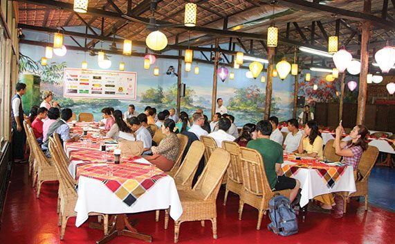 စစားသောက်ဆိုင်များအတွက် ထုတ်ပြန်ထားသော Covid-19 ကာကွယ်နည်းများ